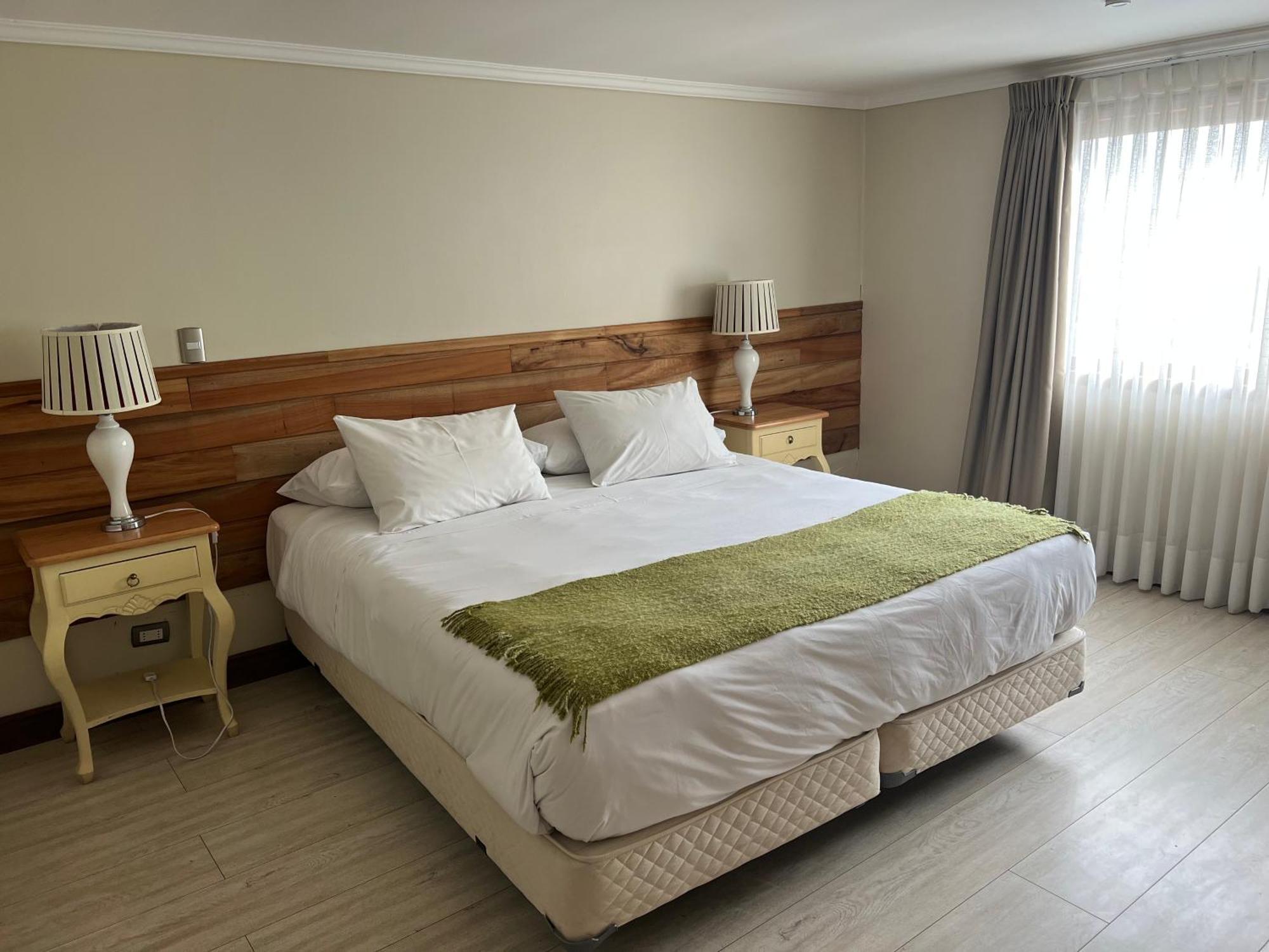 Hotel Agua Nativa Puerto Varas Exteriör bild
